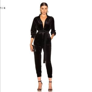 NORMA KAMALI
Turtle Raglan Velvet Jumpsuit
